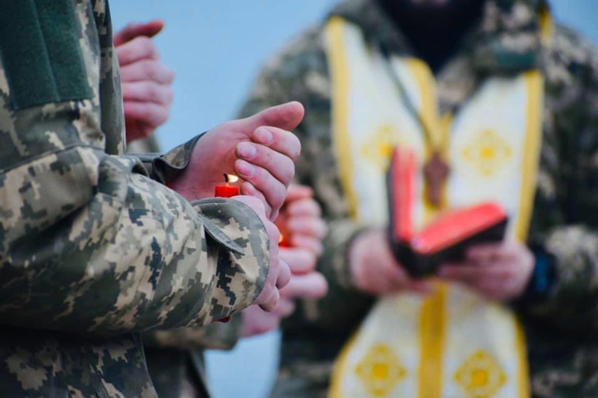 Єпископи УГКЦ закликають вірних молитися за Україну в час, коли ворог накопичує війська на українських кордонах