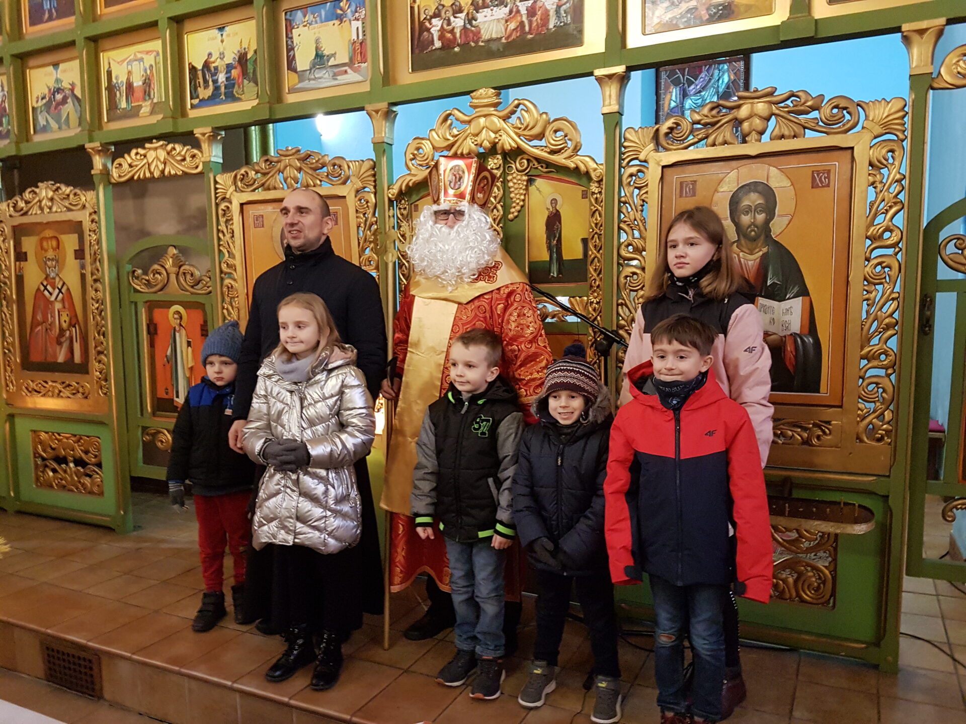 До церкви в Мєндзижечу прибув з дарами св. Миколай