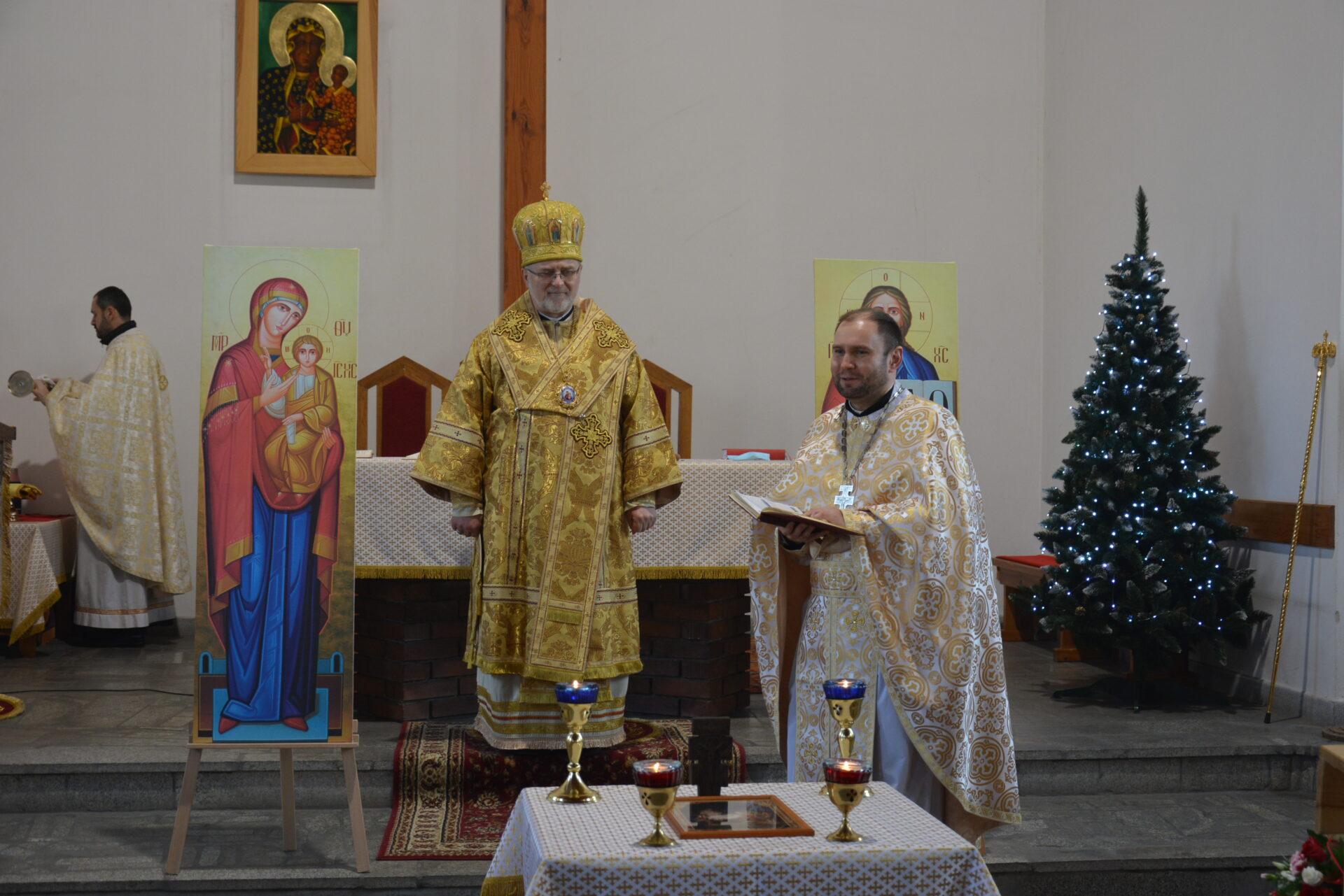 В неділю по Різдві владика Володимир відвідав парафію св. Юрія у Вроцлаві