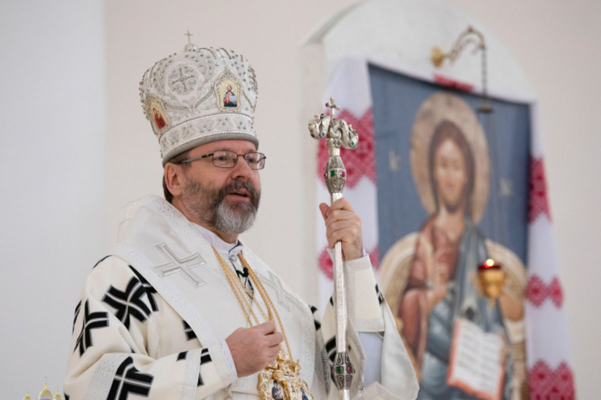 Abp Szewczuk: Kościół trwa na modlitwie za ojczyznę