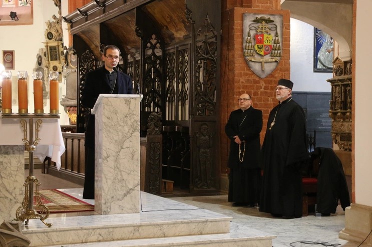 Wrocławskie modlitewne czuwanie w rocznicę śmierci św. Jana Pawła II