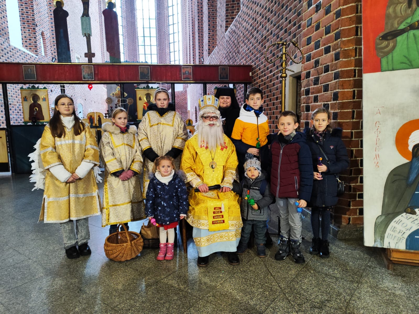 До дітей вроцлавської парафії завітав Святий Миколай!