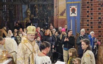 Передача вифлеємського вогню у Вроцлавській парафії