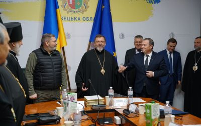 Члени Постійного Синоду УГКЦ зустрілися з головою Чернівецької ОВА